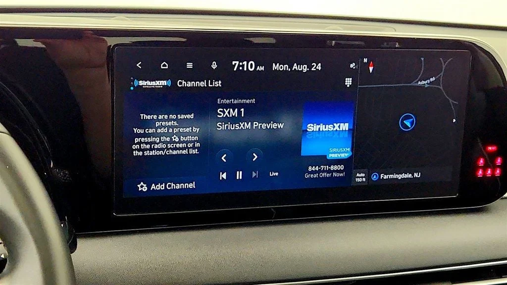 Used 2025 Steel Graphite Hyundai XRT AWD image 20