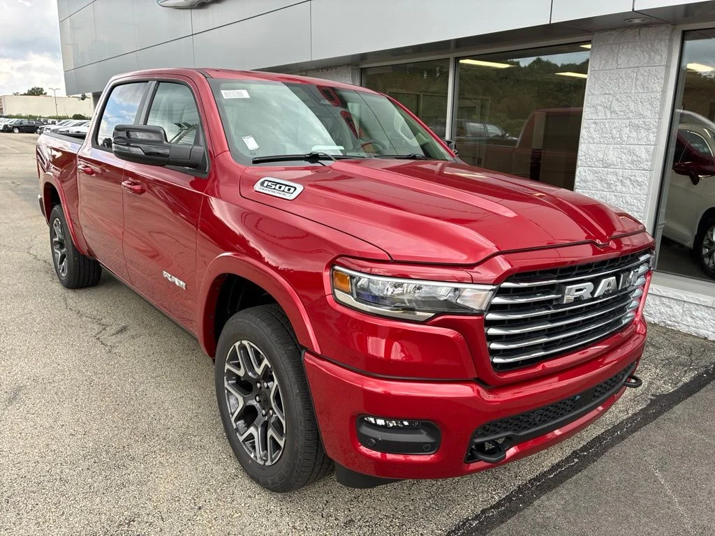 New 2026 Molten Red Pearl-Coat Exterior Paint RAM Laramie image 6