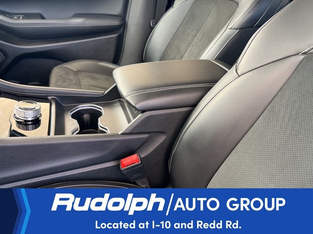 Used 2025 Silver Jeep Altitude image 30