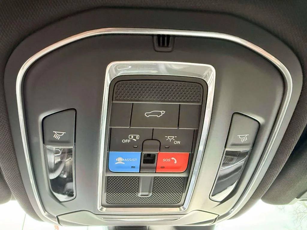 New 2026 Gray Jeep Altitude image 23