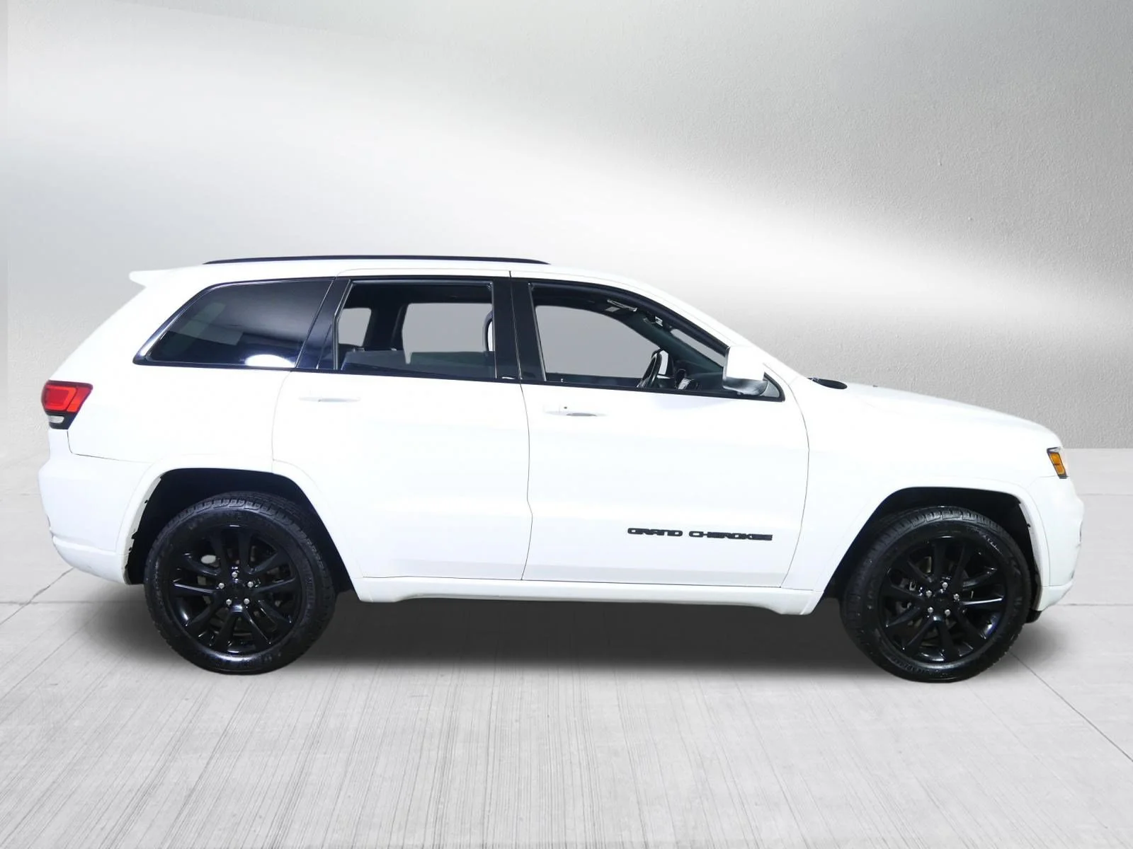 Used 2020 Bright White Clearcoat Jeep Altitude image 8