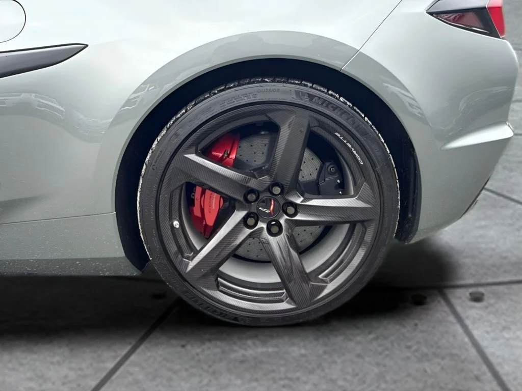 Used 2023 Gray Chevrolet Z06 image 27