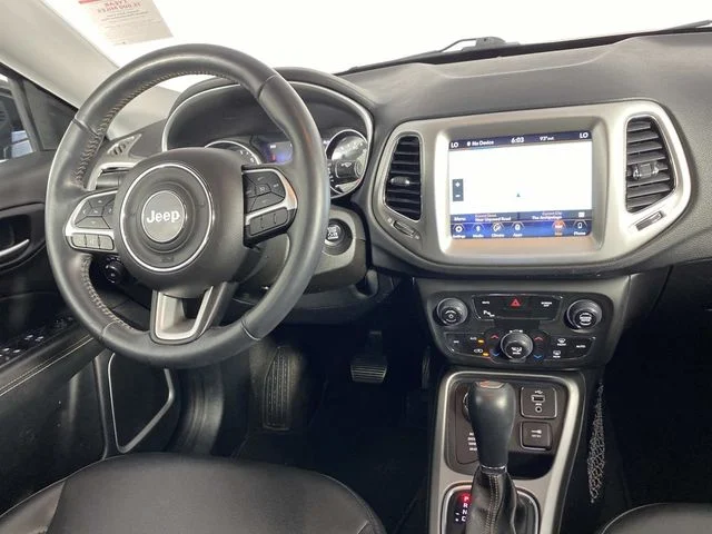 Used 2018 Black Jeep Latitude image 13