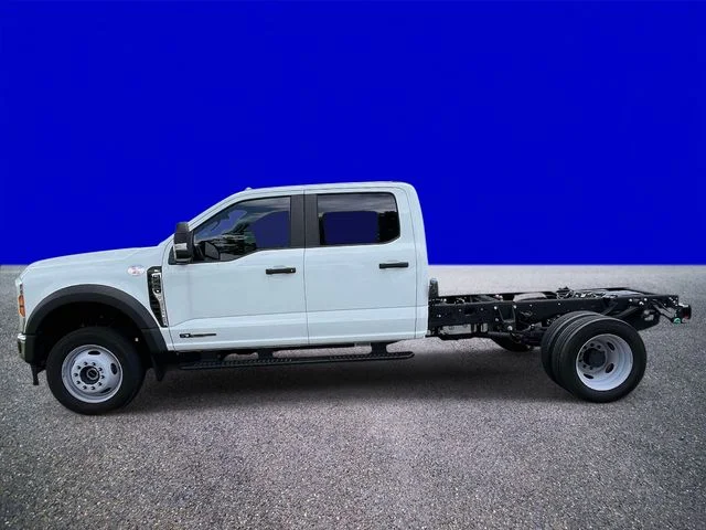 2026 Ford F-450 Super Duty Chassis Cab XL - Photo 6