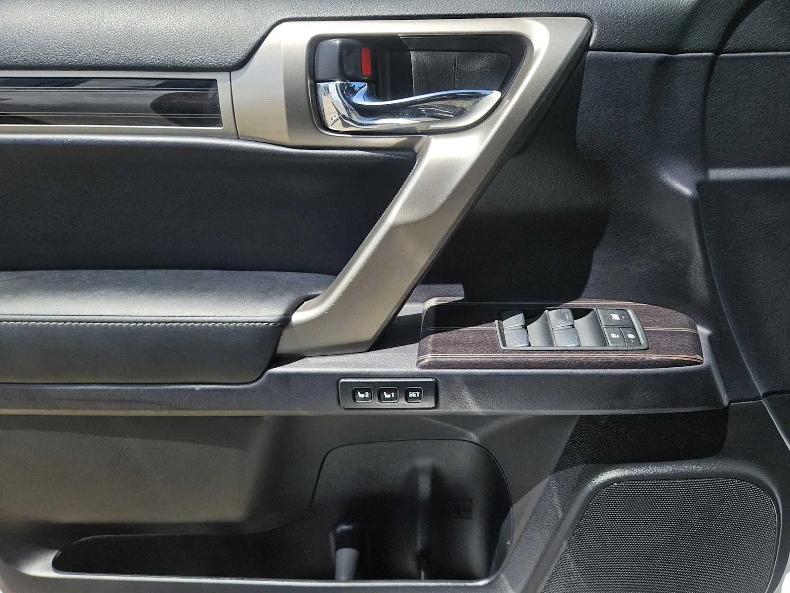Certified Used 2021 STARFIRE PEARL Lexus Premium image 17