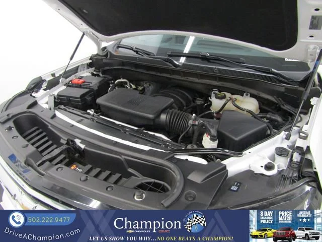 Used 2025 Iridescent Pearl Tricoat Chevrolet Premier image 51