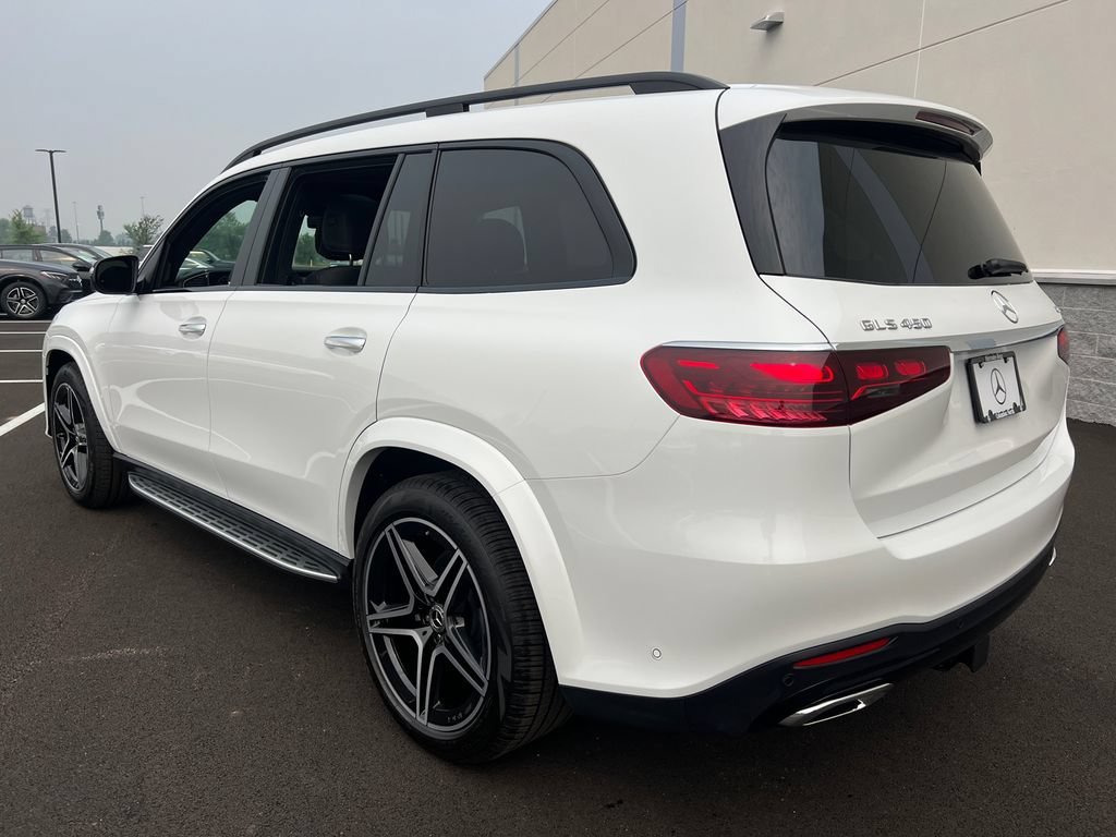 New 2026 MANUFAKTUR Moonlight White Metallic Mercedes-Benz GLS 450 image 44