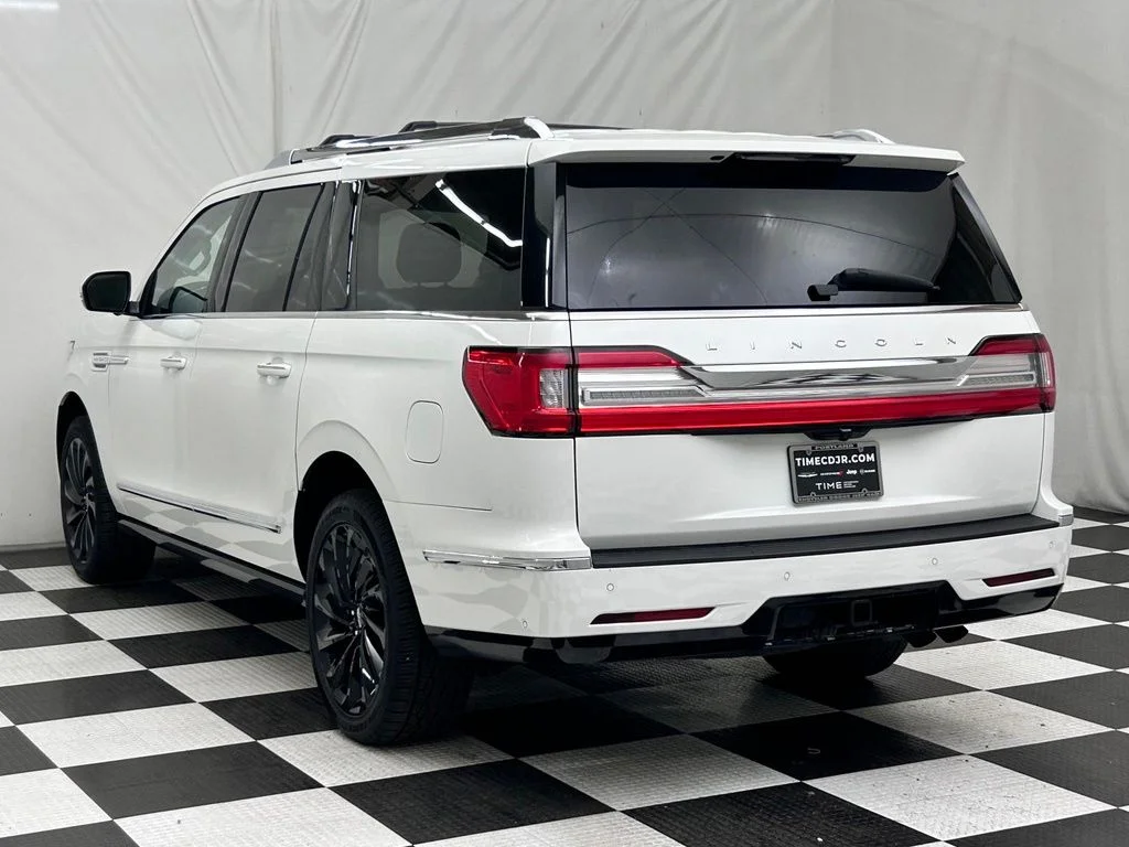 Used 2020 White Lincoln Reserve image 5