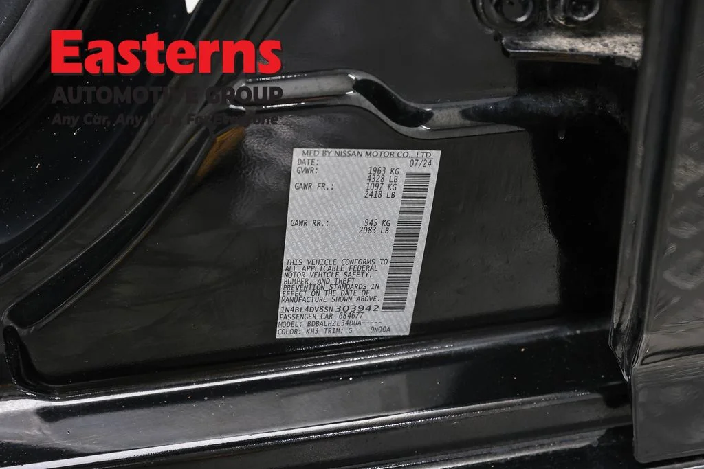 Used 2025 Black Nissan 2.5 SV image 32