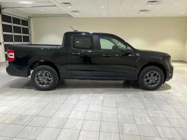 New 2026 Black Ford XLT image 6