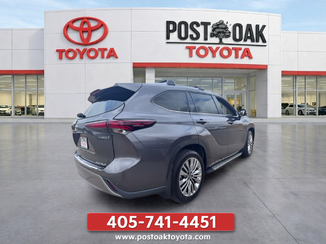 Used 2024 Gray Toyota Platinum image 7