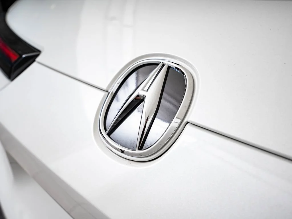 Used 2025 Platinum White Pearl Acura  image 18