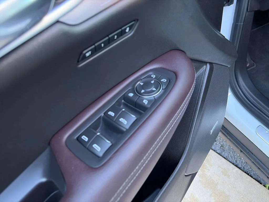 2024 Cadillac XT6 Premium Luxury - Photo 29