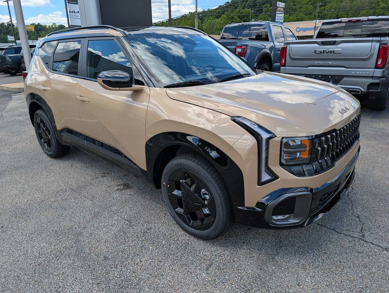 New 2027 Terrain Brown Kia X-Line S image 6