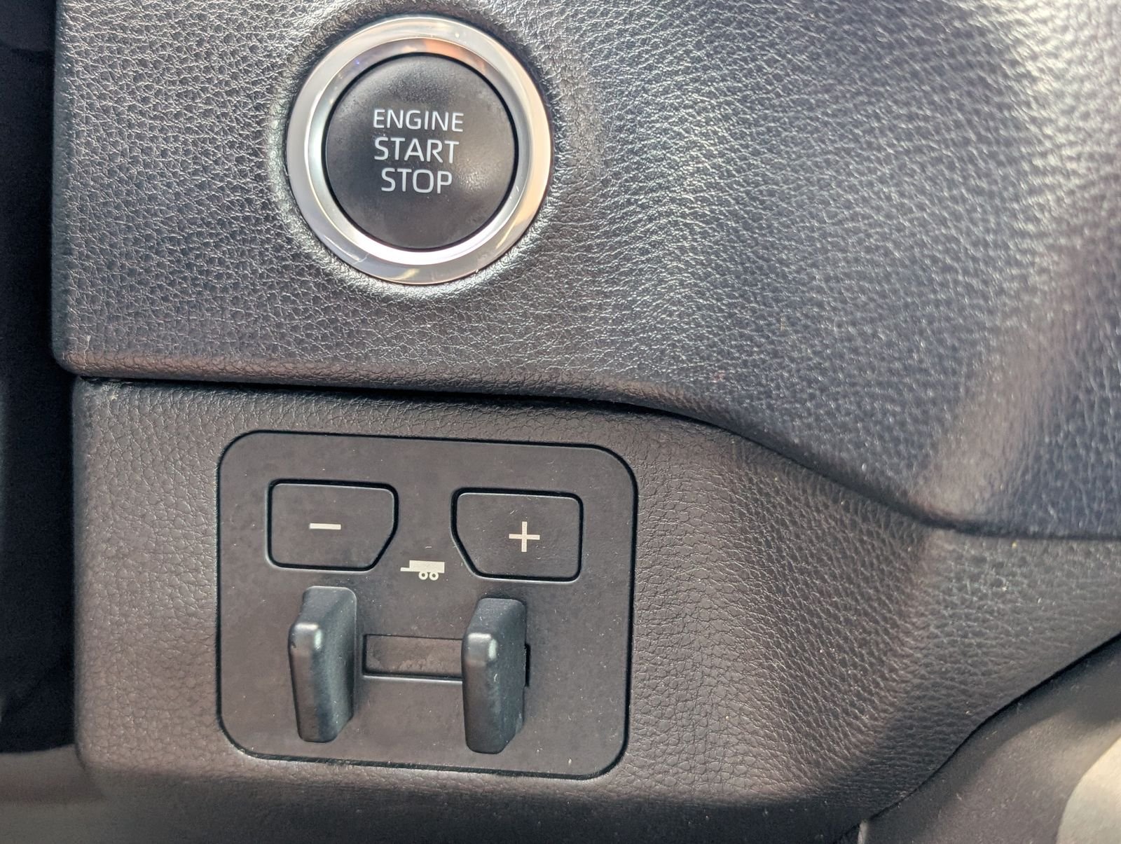 Used 2024 White Toyota SR5 image 23