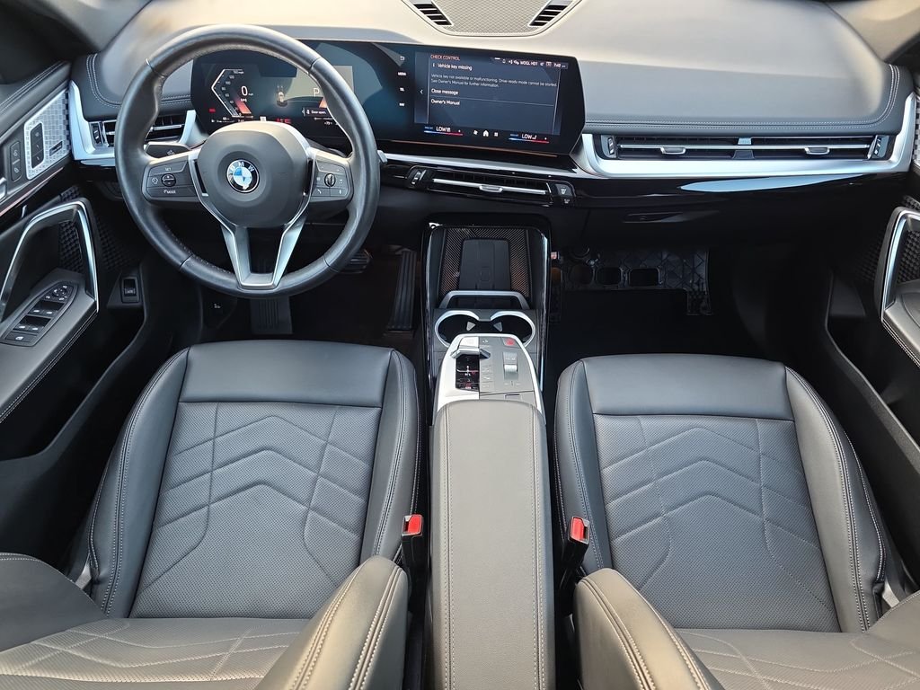 Used 2024 White BMW xDrive28i image 10
