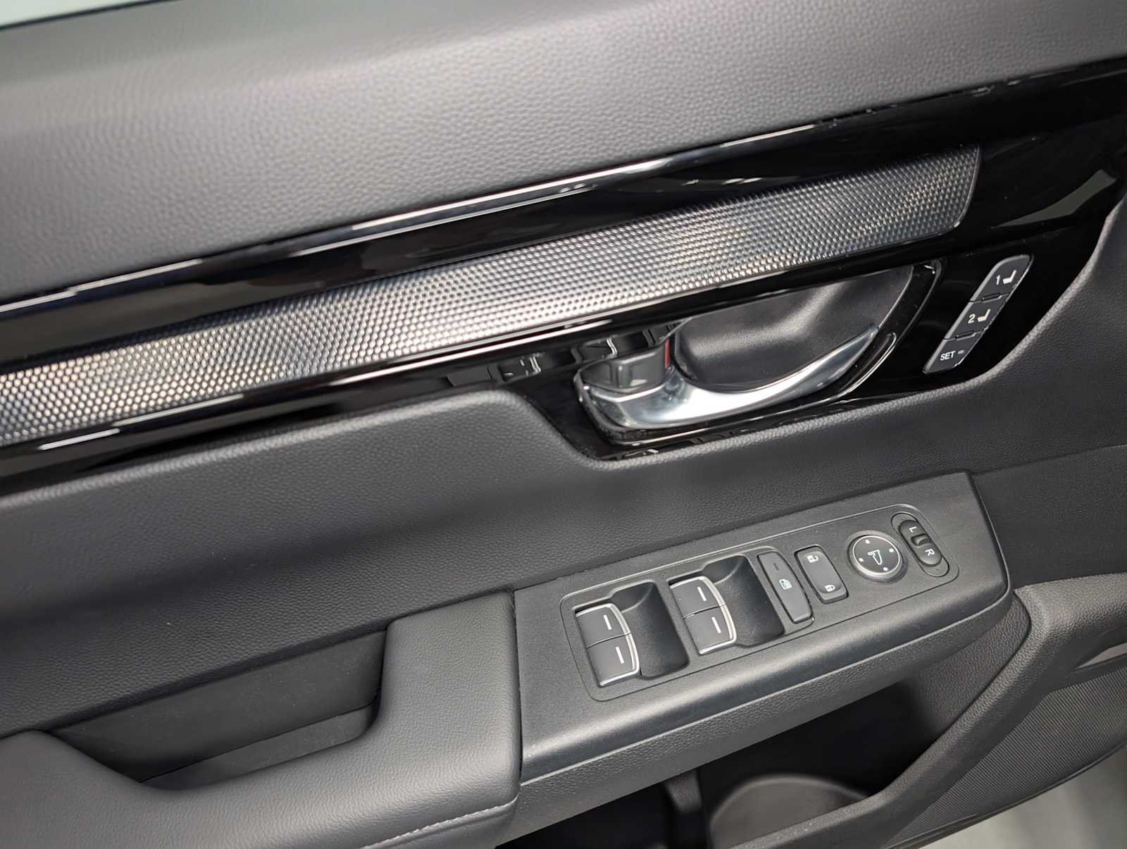 2024 Honda CR-V EX-L - Photo 38