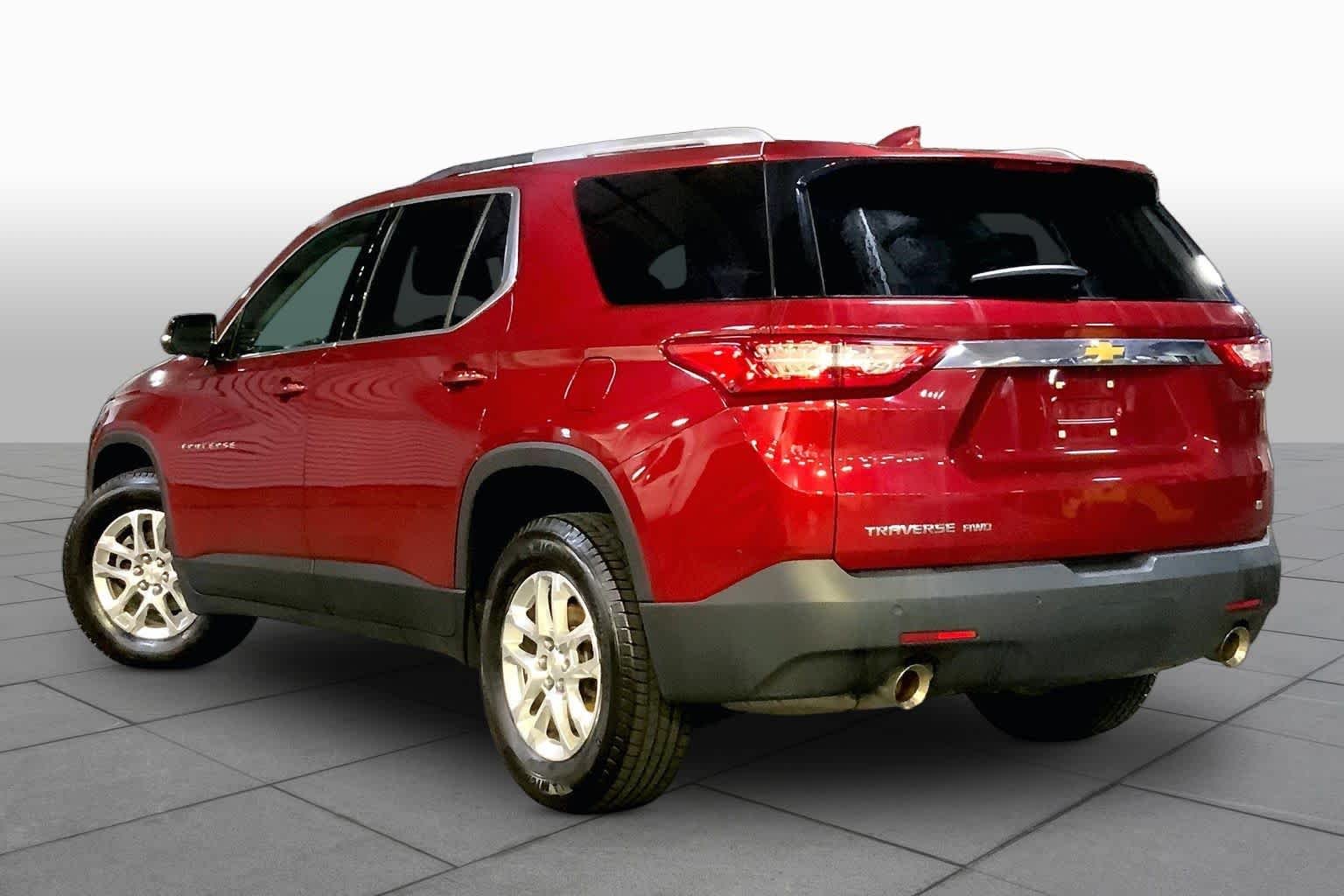 Used 2018 Cajun Red Tintcoat Chevrolet LT Cloth image 12
