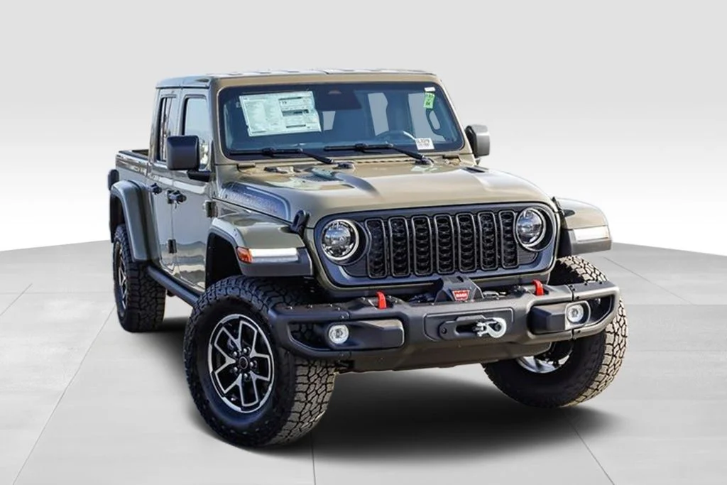 New 2026 Green Jeep Shadow Ops image 2