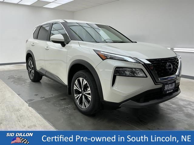 Used 2023 Pearl White Tricoat Nissan SV image 3