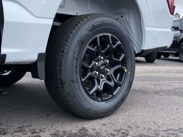 New 2026 Oxford White Ford STX® image 20