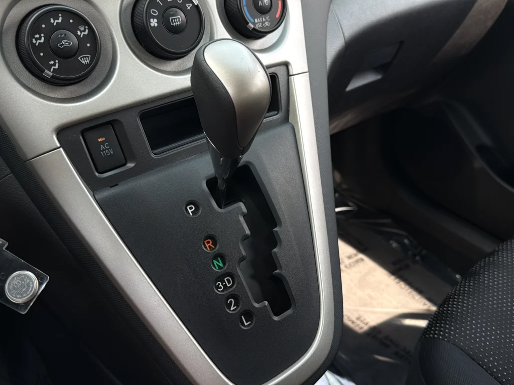Used 2009 Steel Blue Metallic Pontiac Base image 19