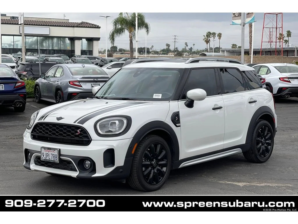 2024 MINI Countryman Cooper S's photo