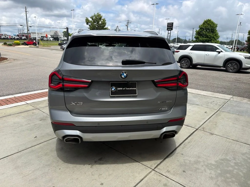 Used 2023 Skyscraper Grey Metallic BMW sDrive30i image 5
