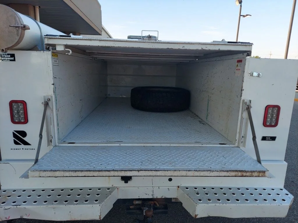 Used 2023 White GMC Pro image 12