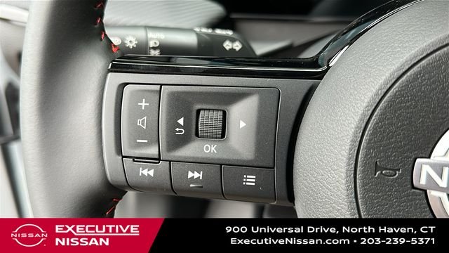 Used 2025 White Nissan SR image 12
