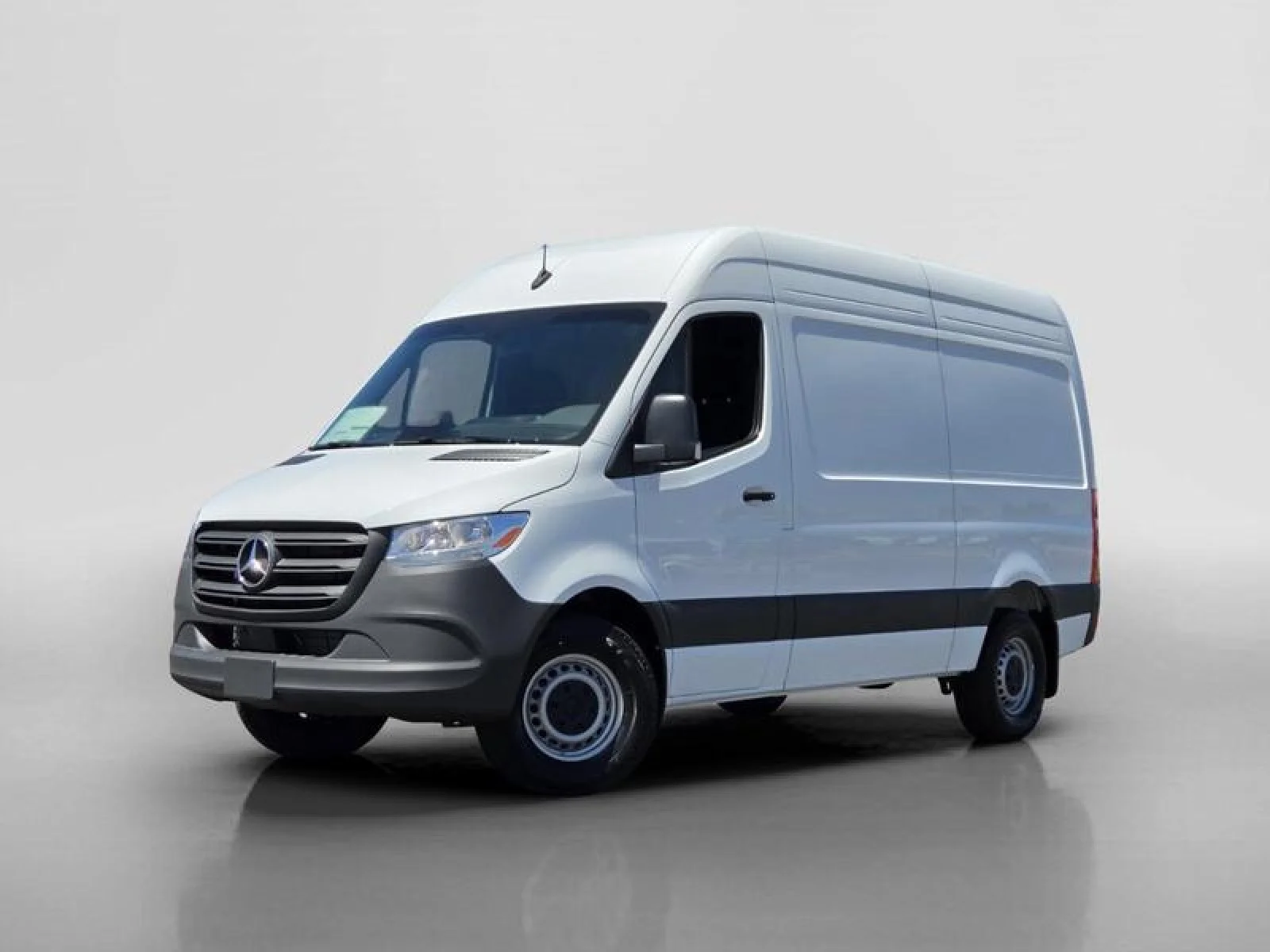 2026 Mercedes-Benz Sprinter 2500 144 WB's photo