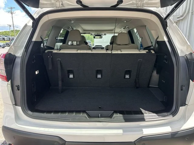 Used 2025 White Subaru Limited image 23