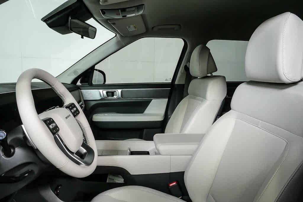 New 2026 Shimmering Silver Hyundai SE image 51