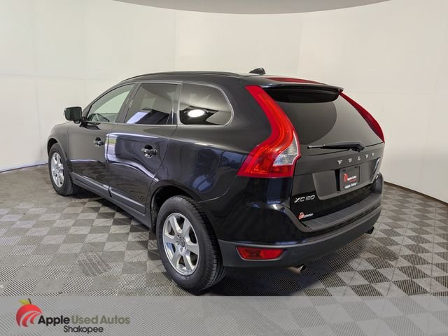 Used 2010 Gray Volvo 3.2 image 7