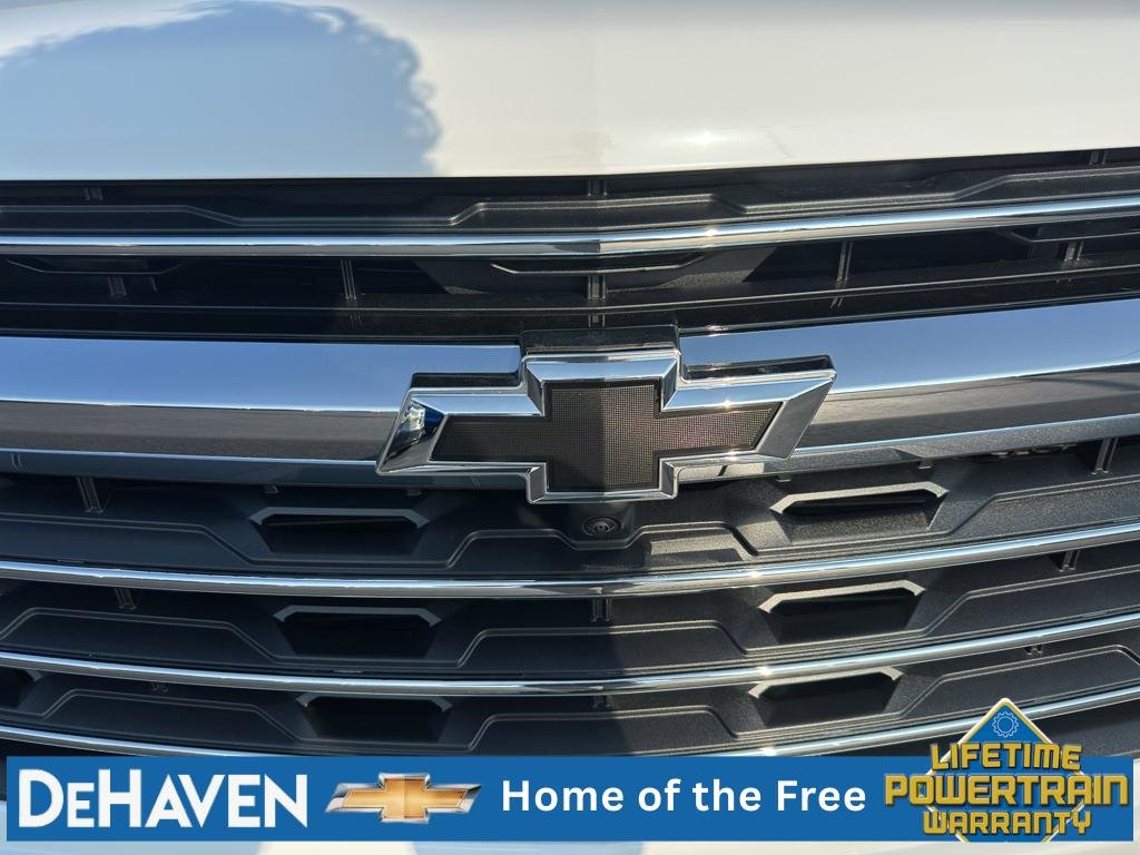 New 2026 Summit White Chevrolet LT image 28
