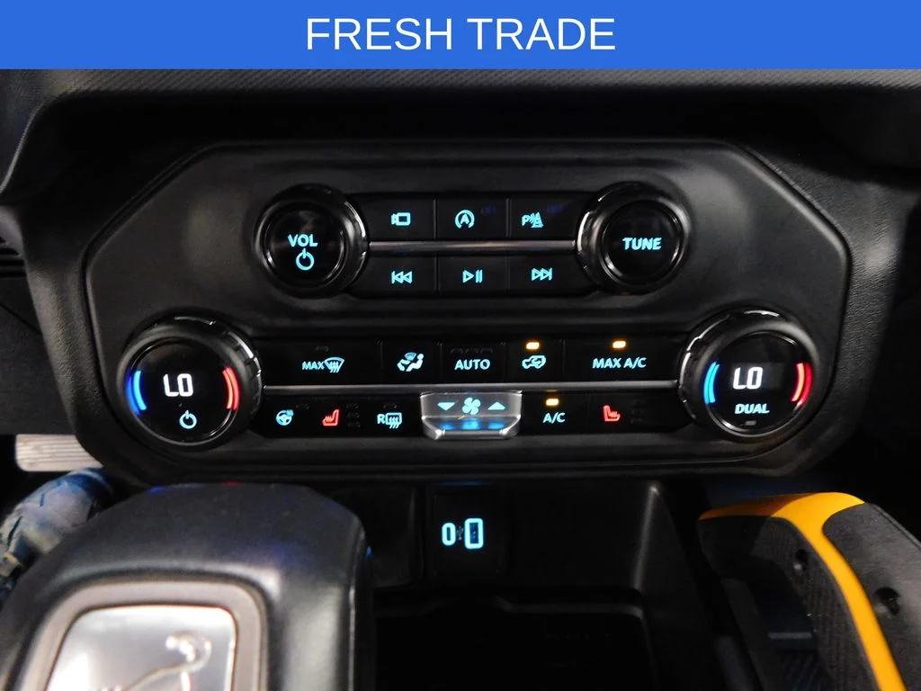 Used 2024 Carbonized Gray Metallic Ford Badlands image 20