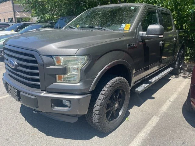 Used 2016 Gray Ford XLT image 1