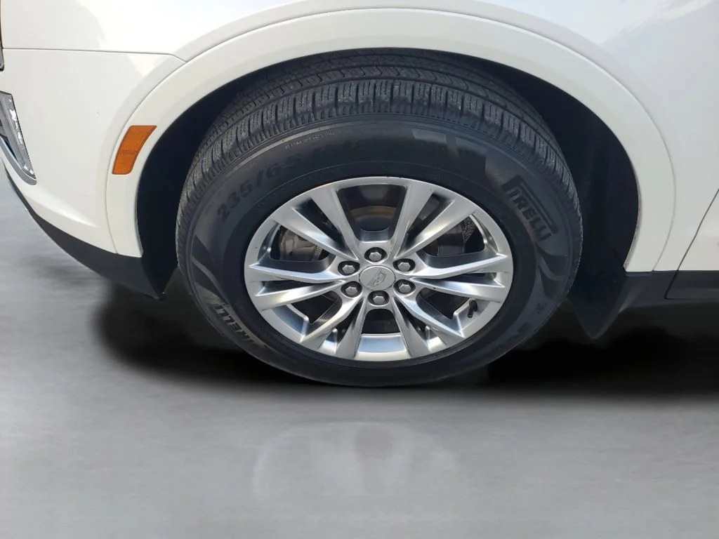Used 2020 CRYSTAL WHITE TRICOAT Cadillac Premium Luxury FWD image 27