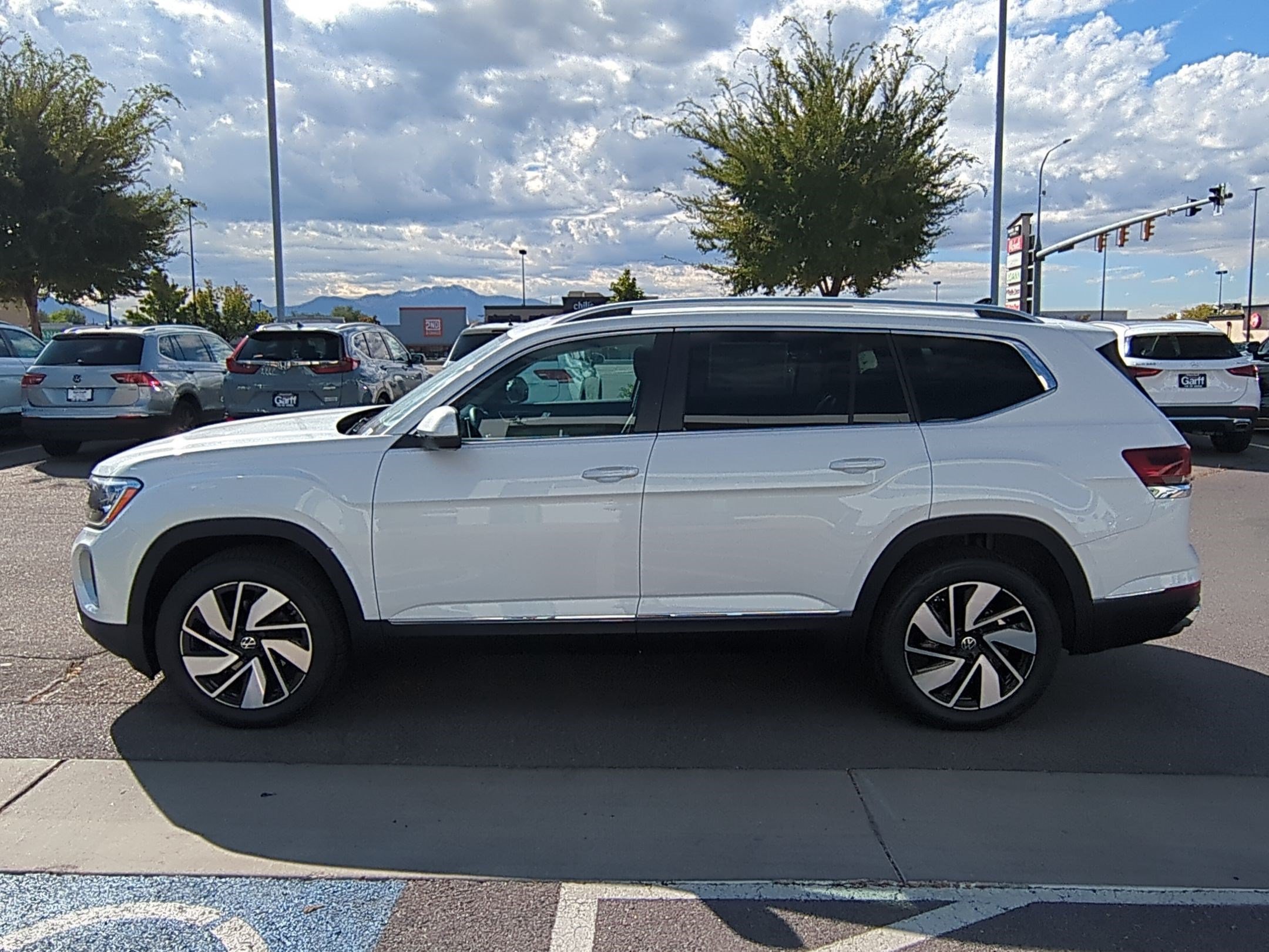 New 2026 Opal White Pearl Volkswagen 2.0T SEL image 7