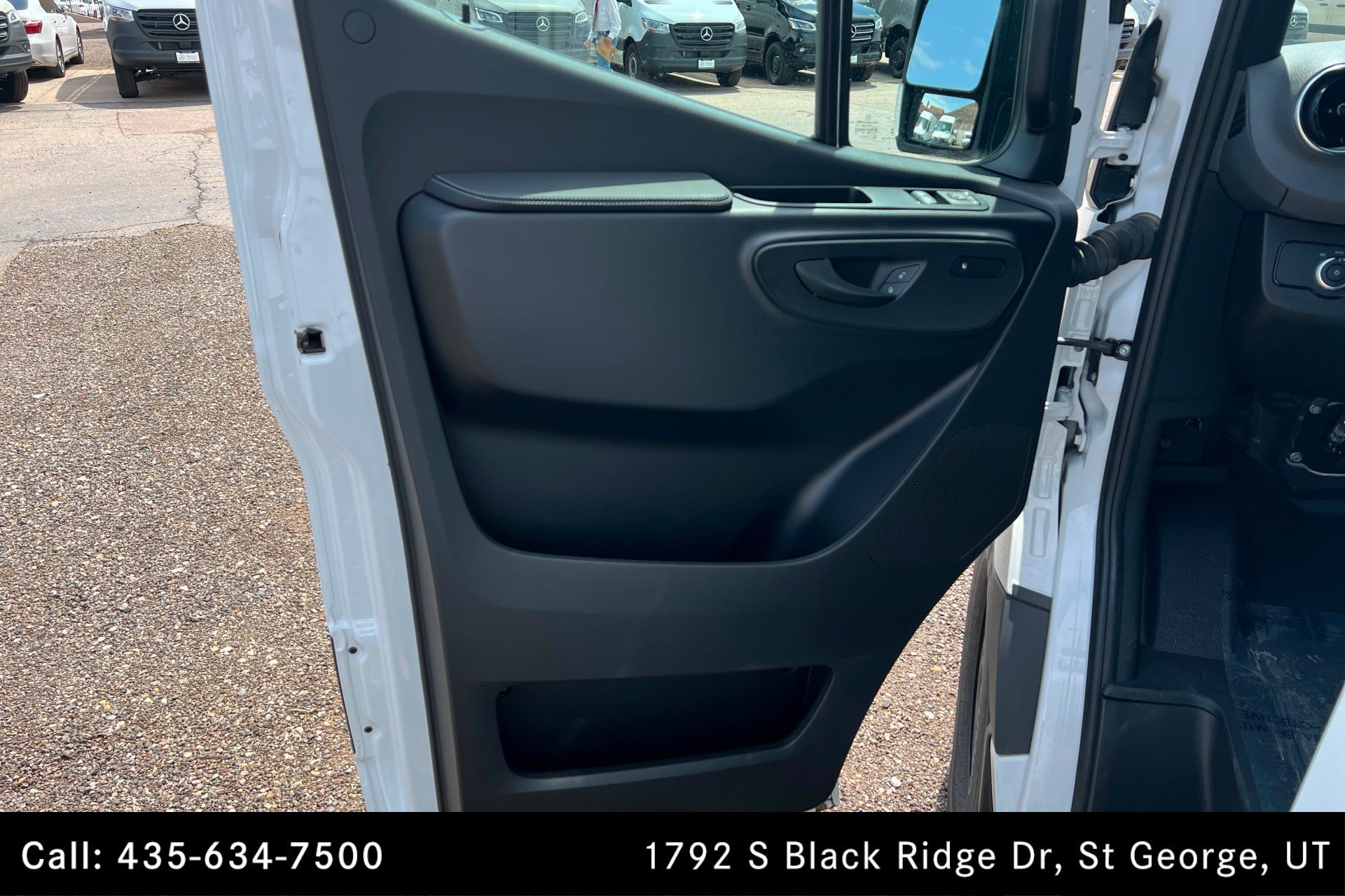 Used 2026 Arctic White Mercedes-Benz  image 11