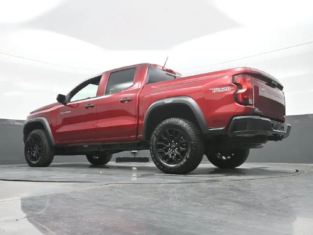 Used 2025 Red Chevrolet Trail Boss image 19