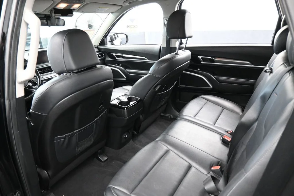 Used 2022 Ebony Black Kia LX image 37