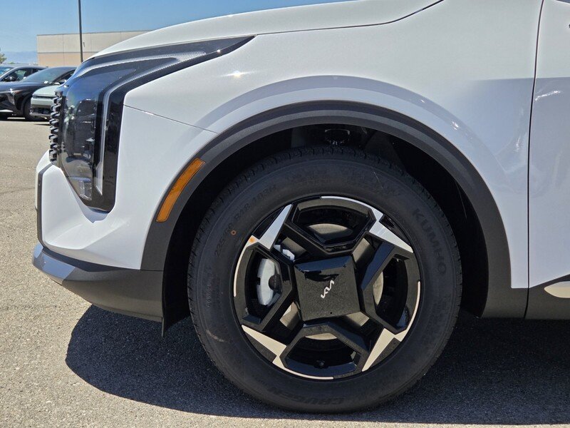 New 2026 Glacial White Pearl Kia EX image 5