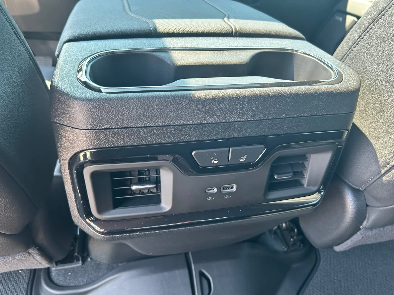 New 2026 Sterling Metallic GMC AT4 image 19