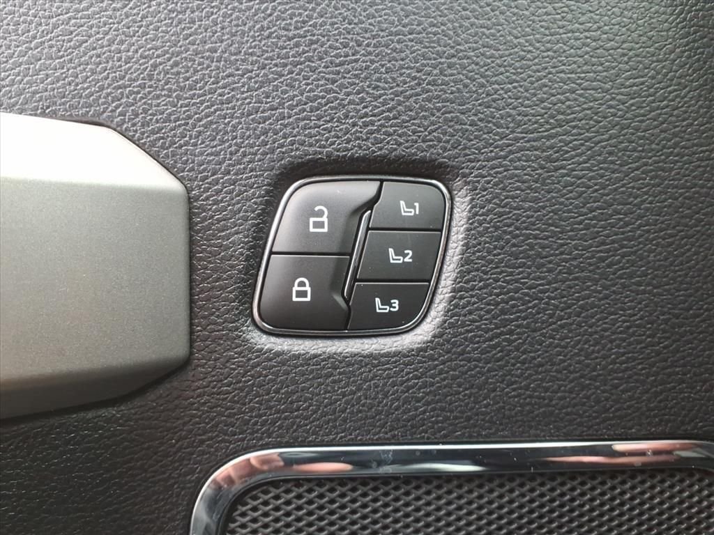 2021 FORD F-250 - Image 12