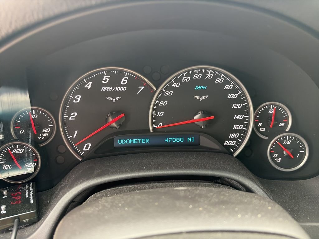 Used 2012 Red Chevrolet Grand Sport image 30