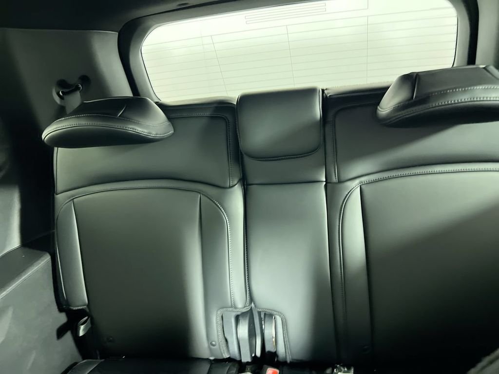 New 2027 Glacial White Pearl Kia X-Line SX image 26