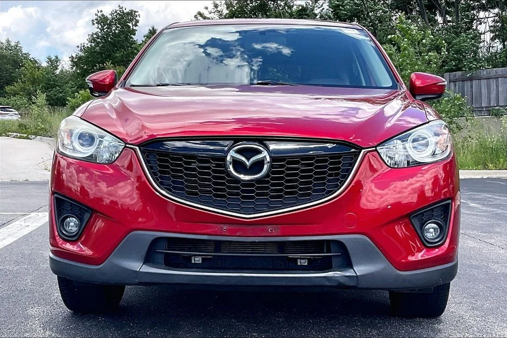 Used 2015 Red Mazda Grand Touring image 2
