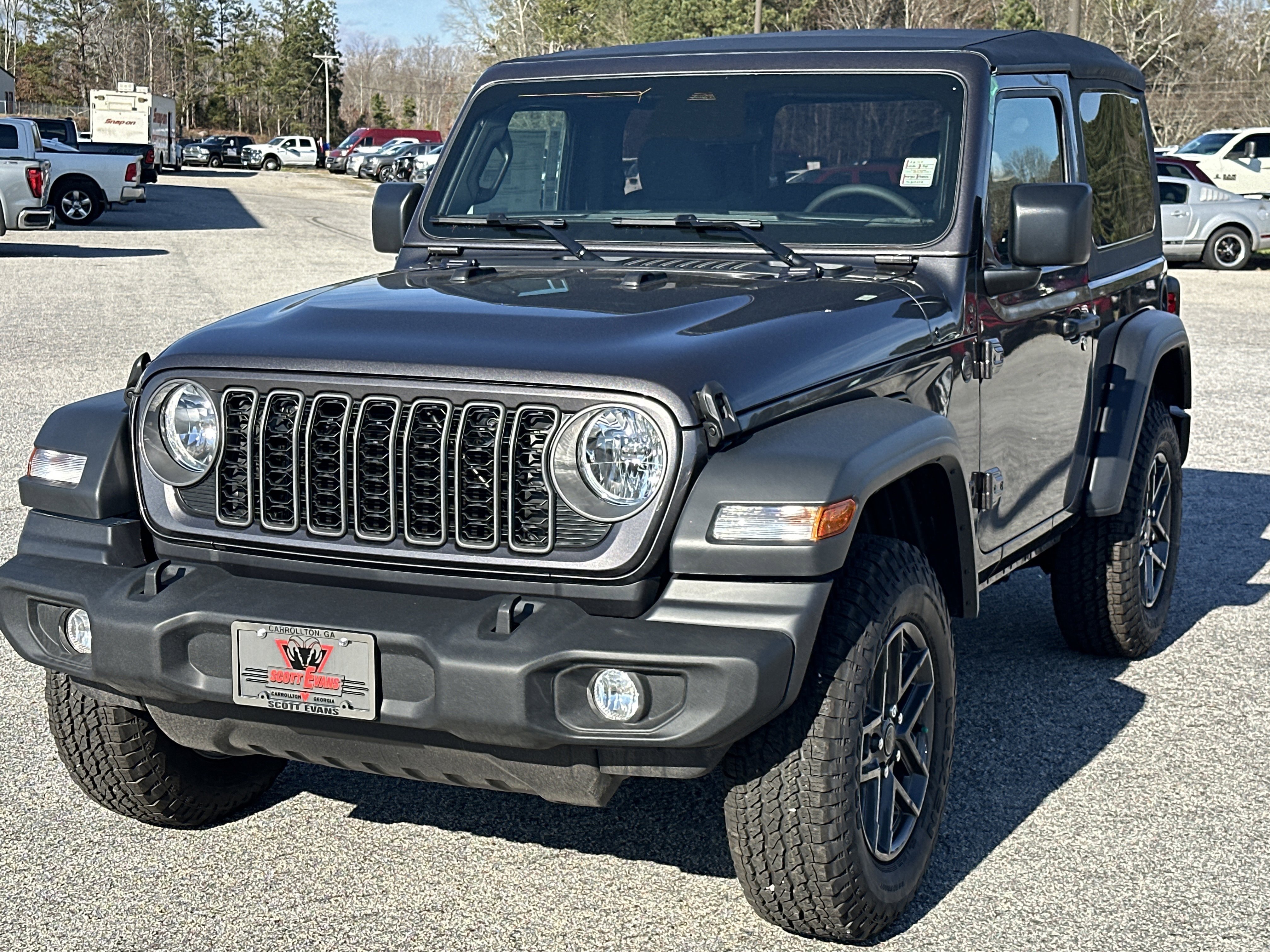 New 2026 Granite Crystal Metallic Clear-Coat Exterior Paint Jeep Sport S image 4