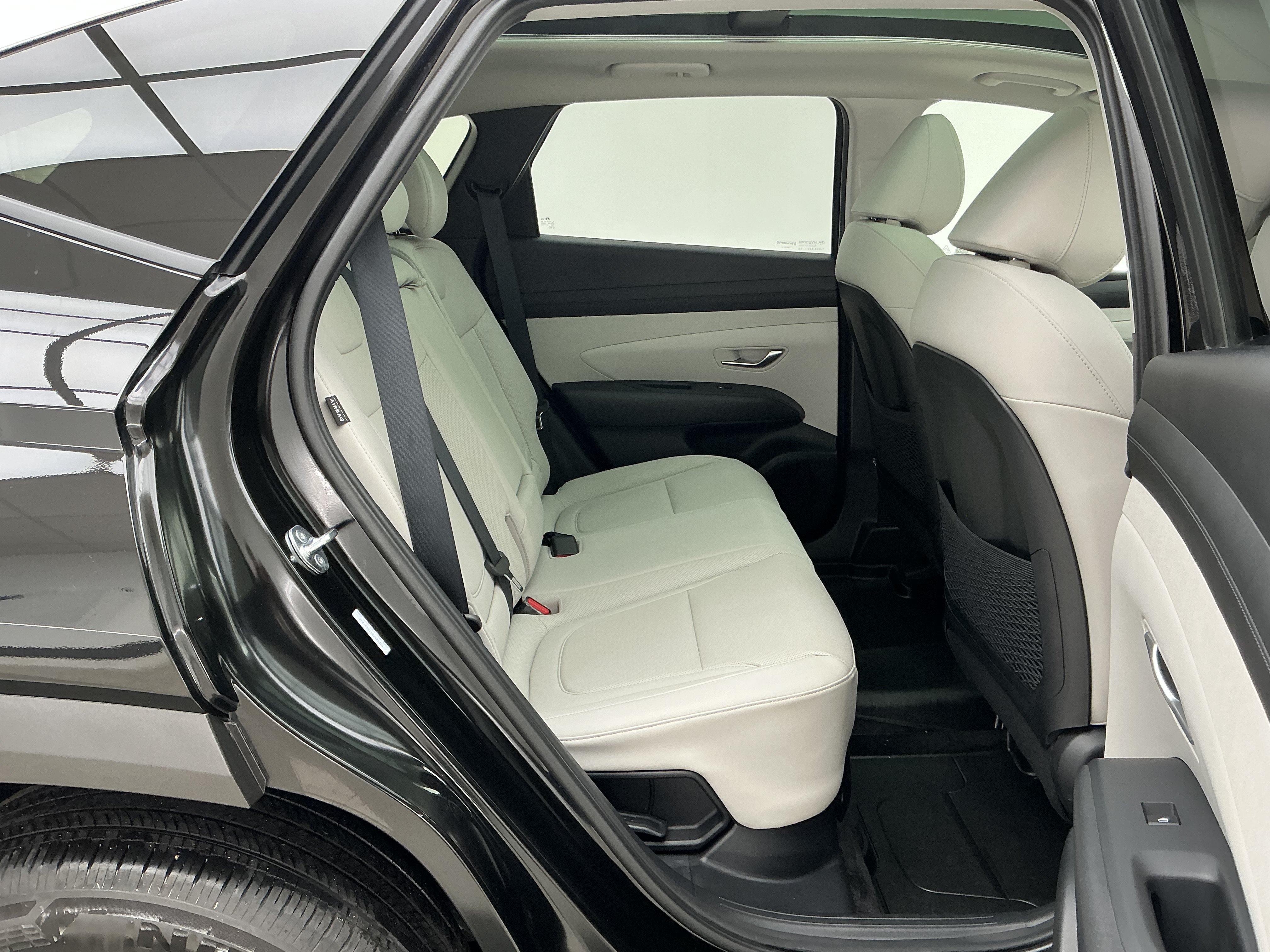 Used 2025 Ash Black Hyundai SEL Convenience image 23